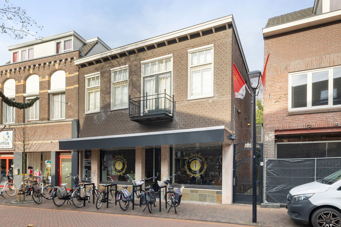 View photo 1 of Stationsstraat 14-16