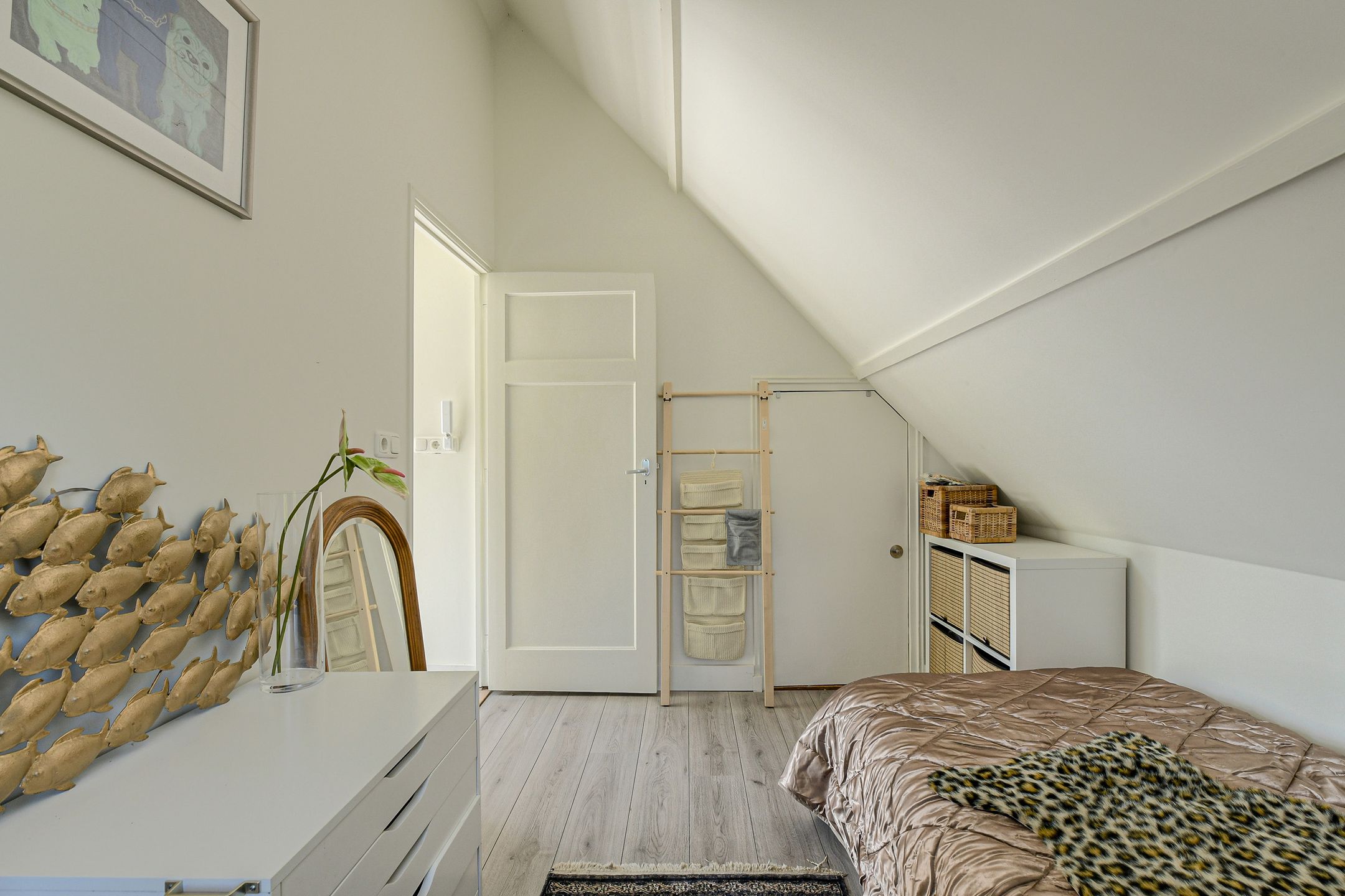 Photo 39 of Bredestraat 8-B
