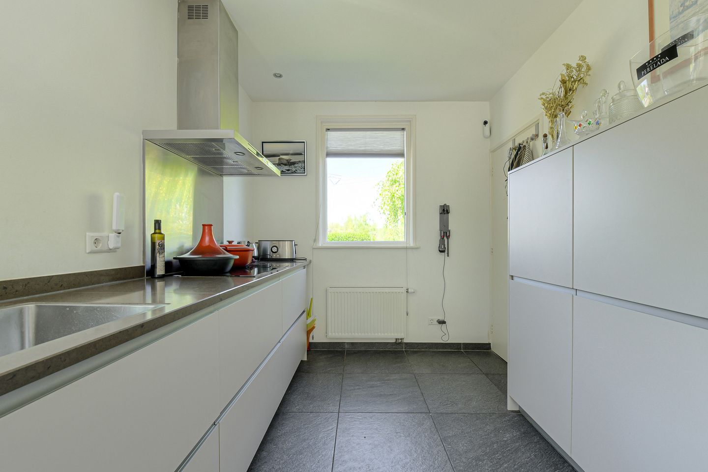 Photo 20 of Bredestraat 8-B