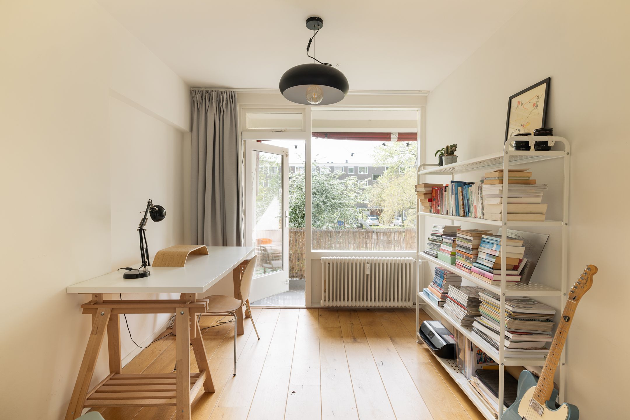 Spacious 4-room apartment with south-facing balcony in quiet Amsterdam-Noord — 15