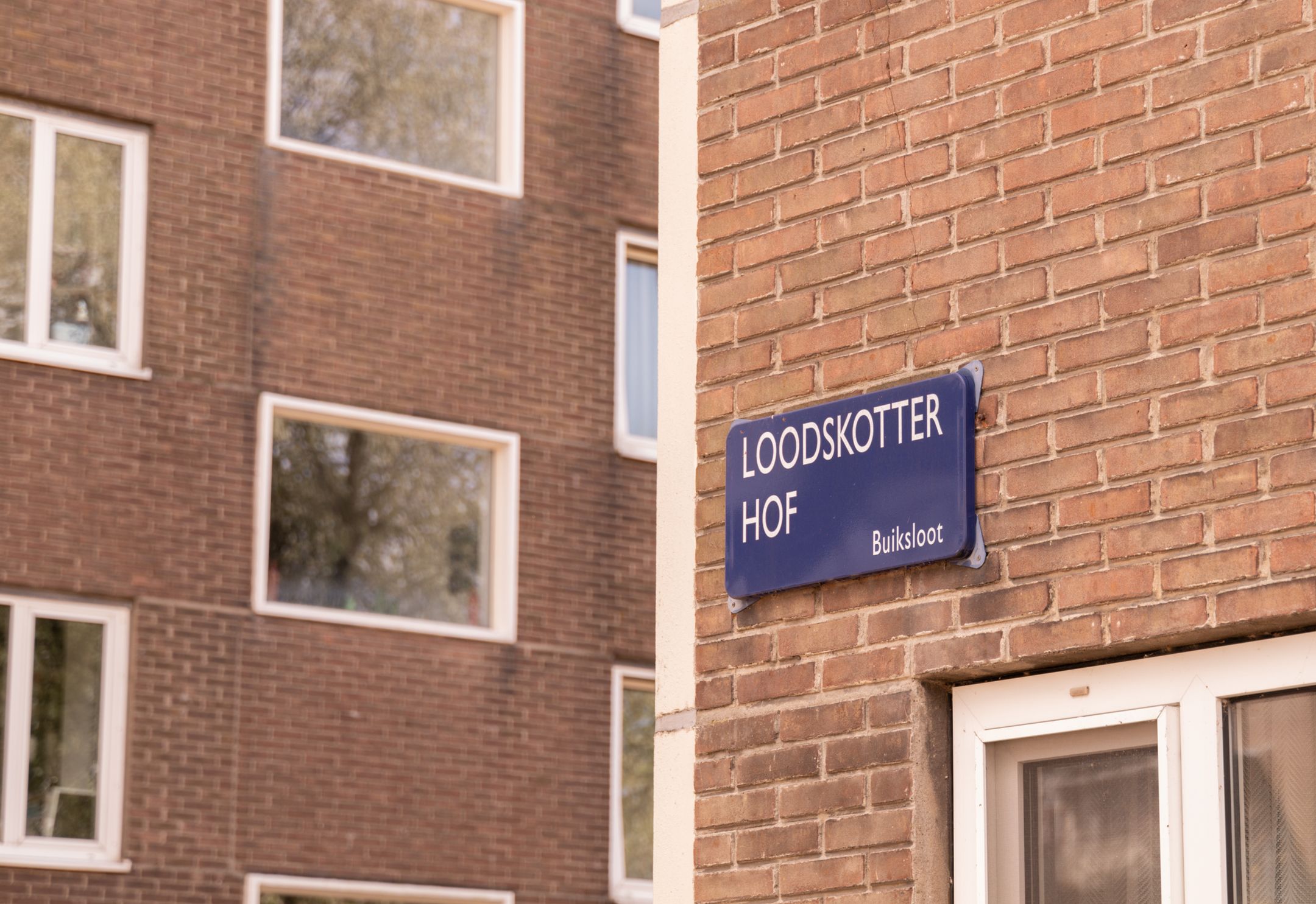 Spacious 4-room apartment with south-facing balcony in quiet Amsterdam-Noord — 27