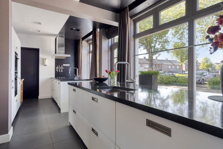 Tussenwoning te koop: Markstraat 29, Terheijden