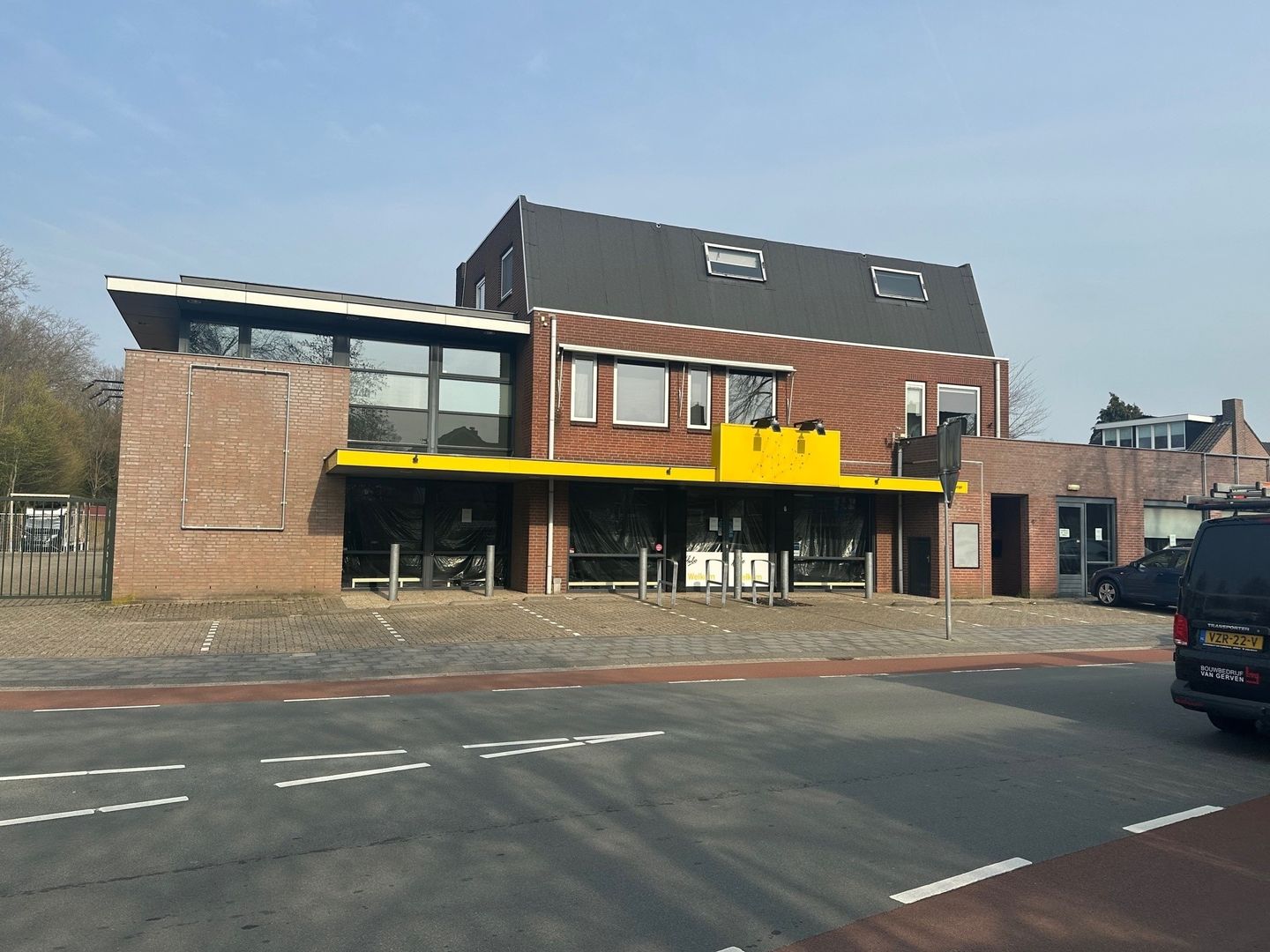 Bekijk foto 2 van Prelaat Brantenstraat 6