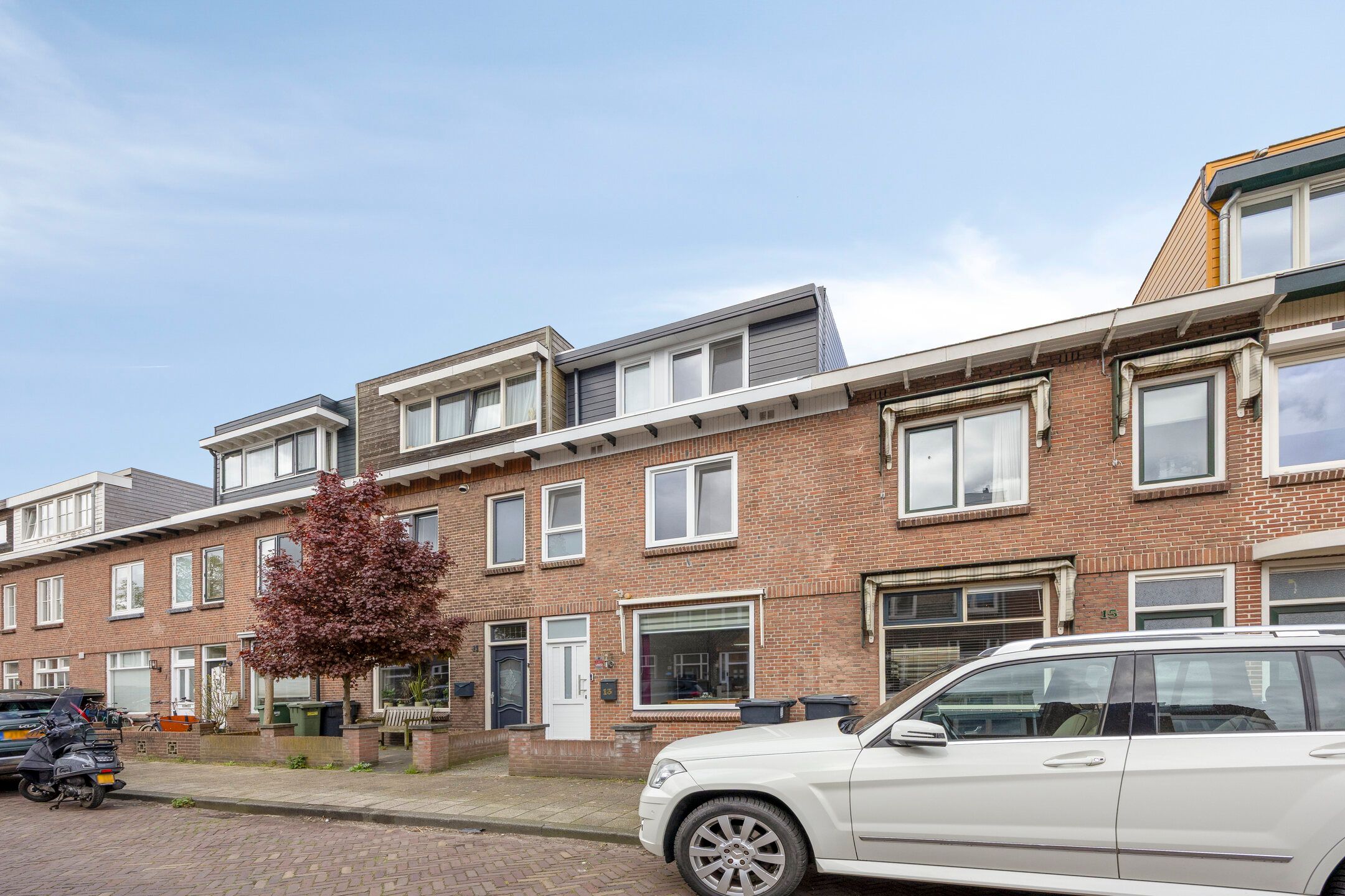 Stylish and Fully Renovated Family Home with Sunny Garden in Popular Haarlem Neighborhood — 30
