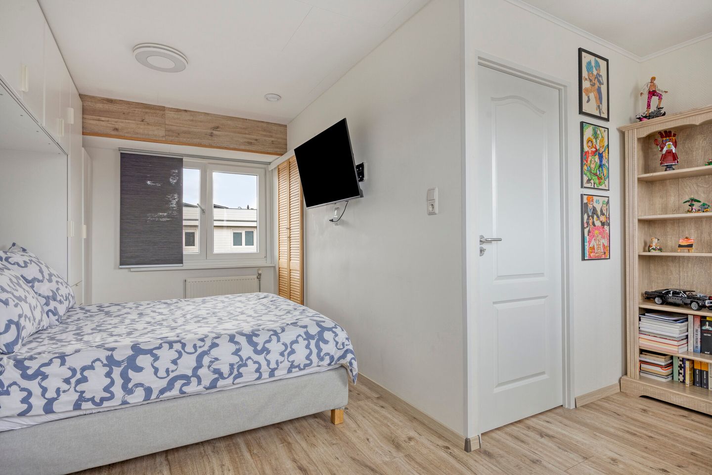 Stylish and Fully Renovated Family Home with Sunny Garden in Popular Haarlem Neighborhood — 25