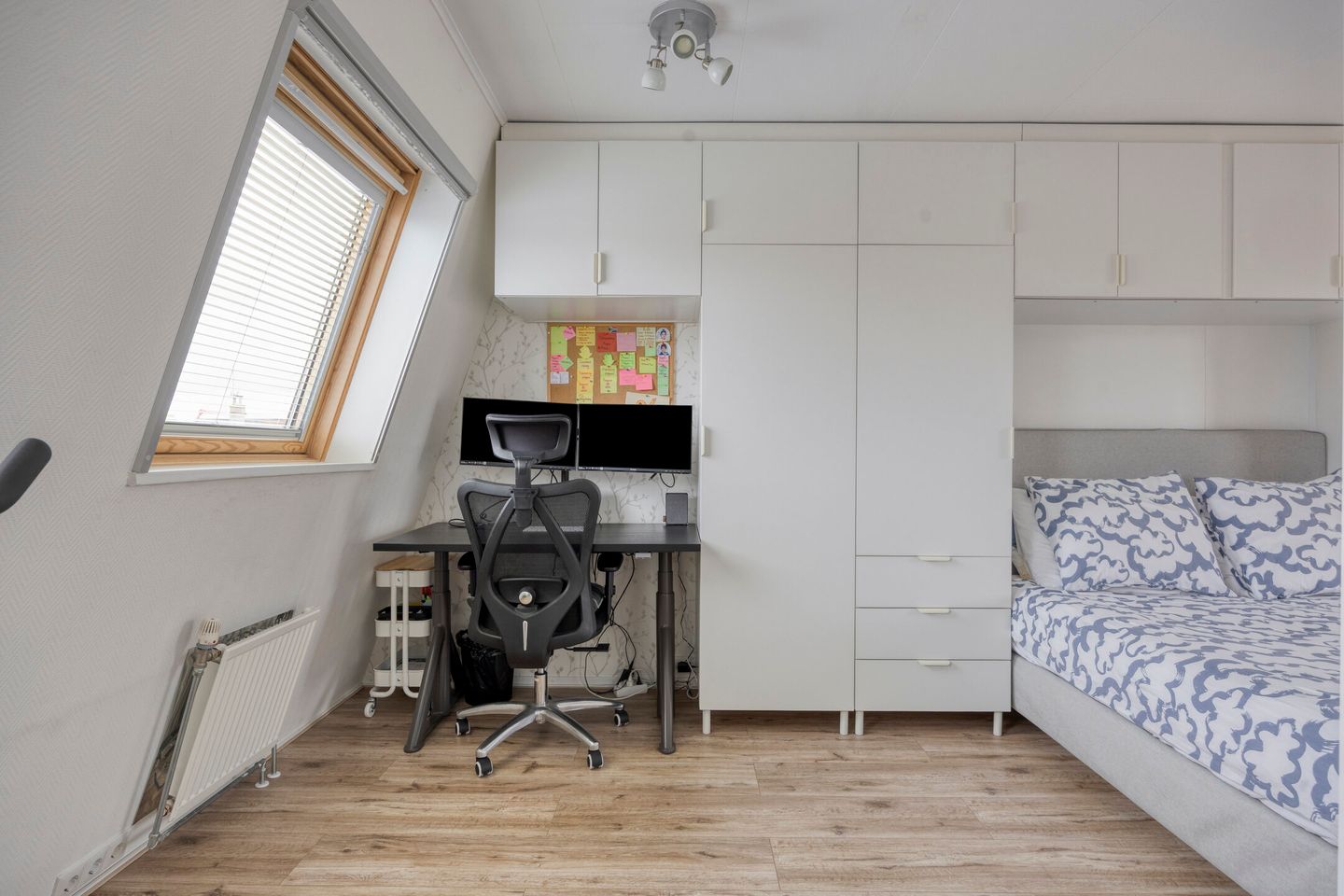 Stylish and Fully Renovated Family Home with Sunny Garden in Popular Haarlem Neighborhood — 29