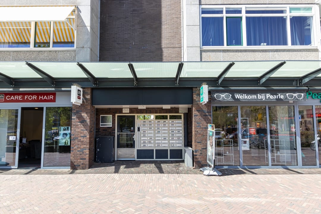 Photo 22 of Van Ostadelaan 376