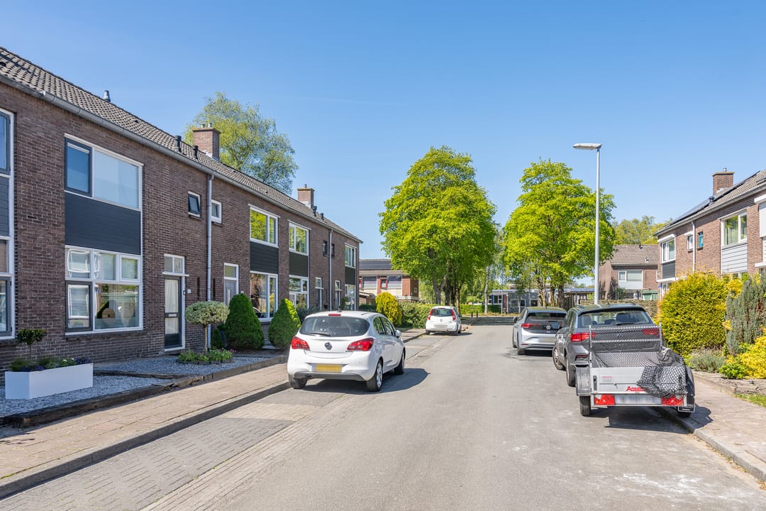 Photo 8 of Dr. L.J.F. Janssenstraat 33