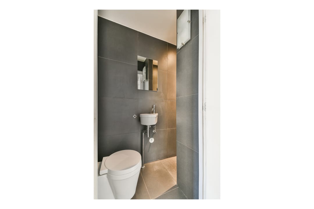 Spacious Townhouse with Six Bedrooms Opposite Vondelpark — 22