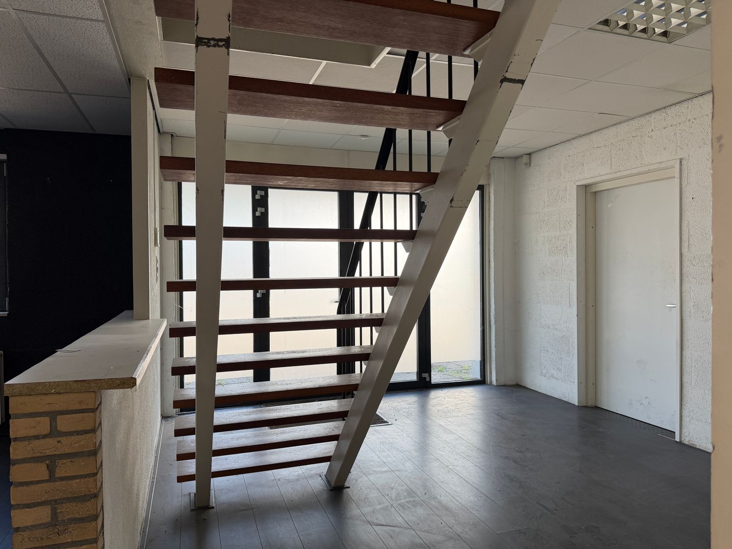 View photo 3 of Flevolaan 13-A