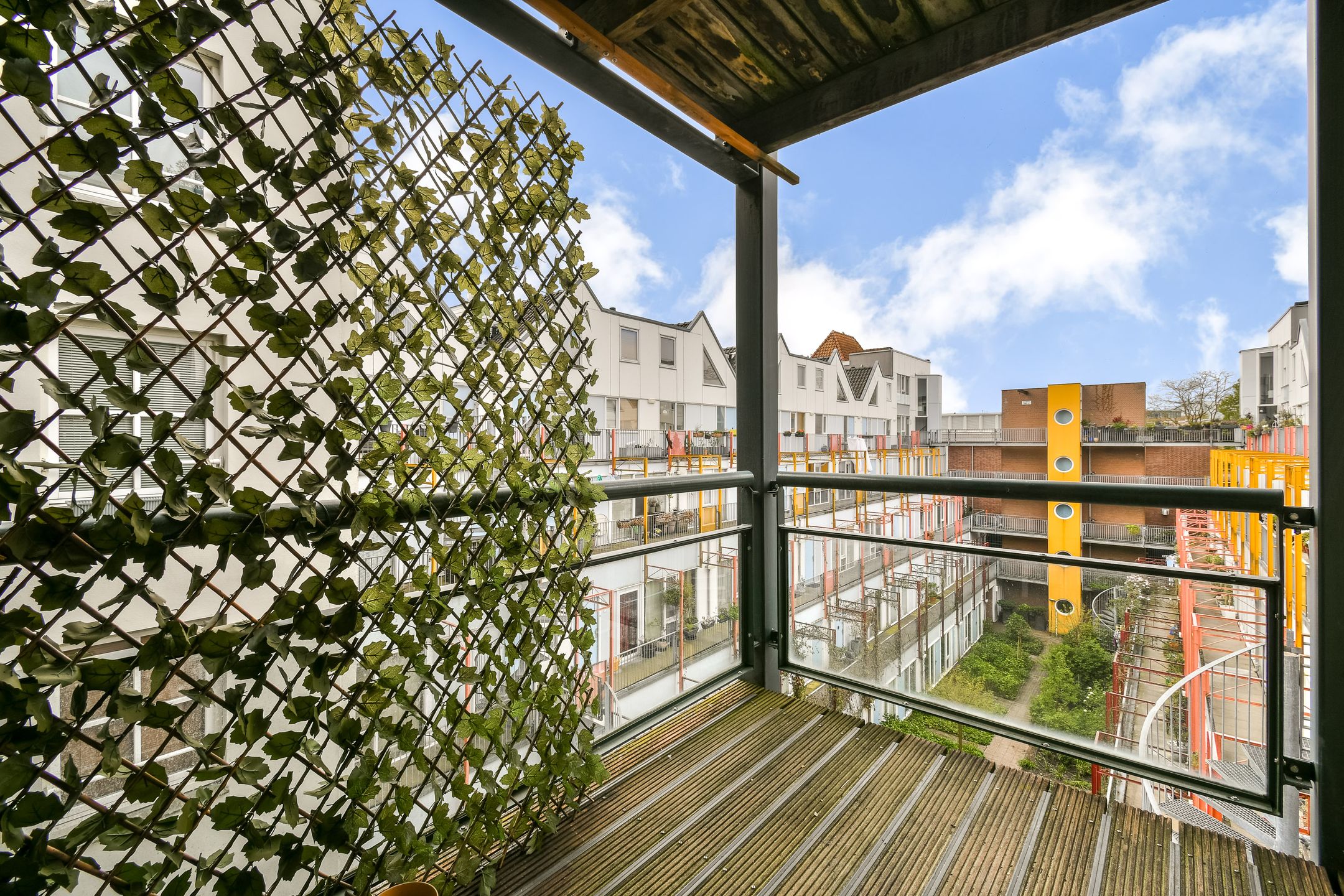 Photo 15 of Nieuwe Uilenburgerstraat 9-G