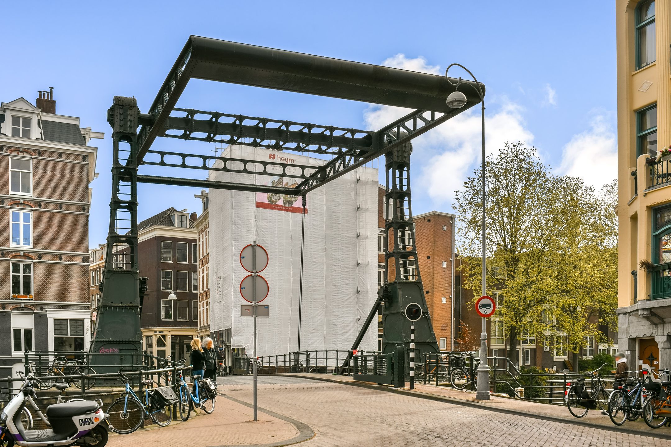Photo 27 of Nieuwe Uilenburgerstraat 9-G