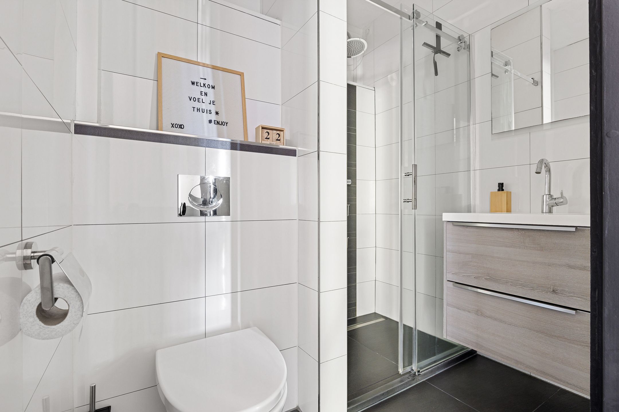 Ground floor apartment with 3 bedrooms and two gardens in Alphen aan den Rijn — 27