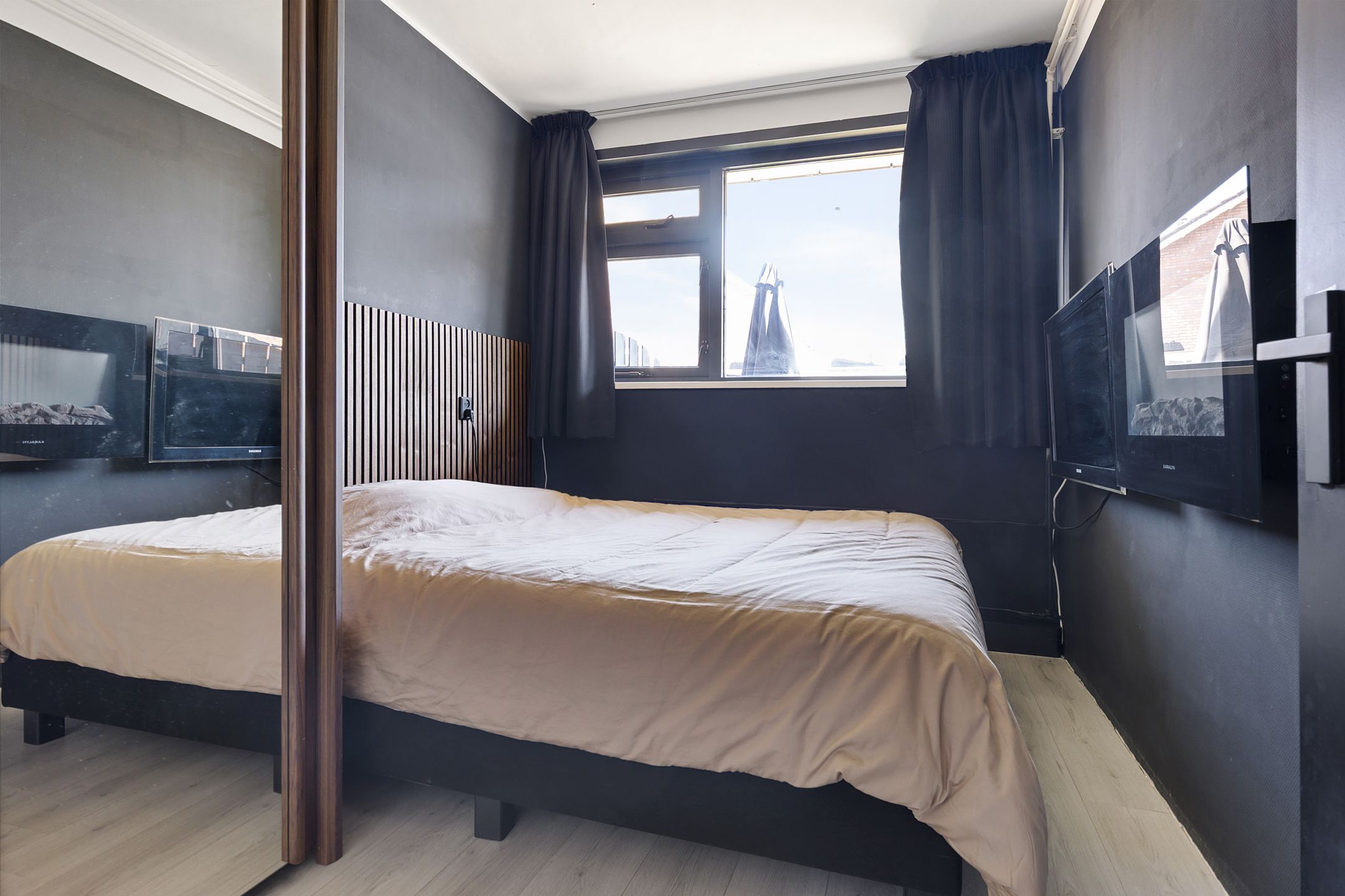 Ground floor apartment with 3 bedrooms and two gardens in Alphen aan den Rijn — 21
