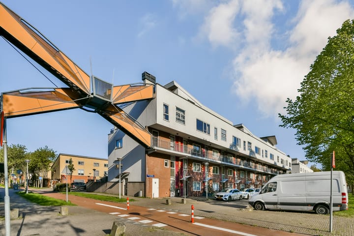 Photo 4 of Henegouwenstraat 56