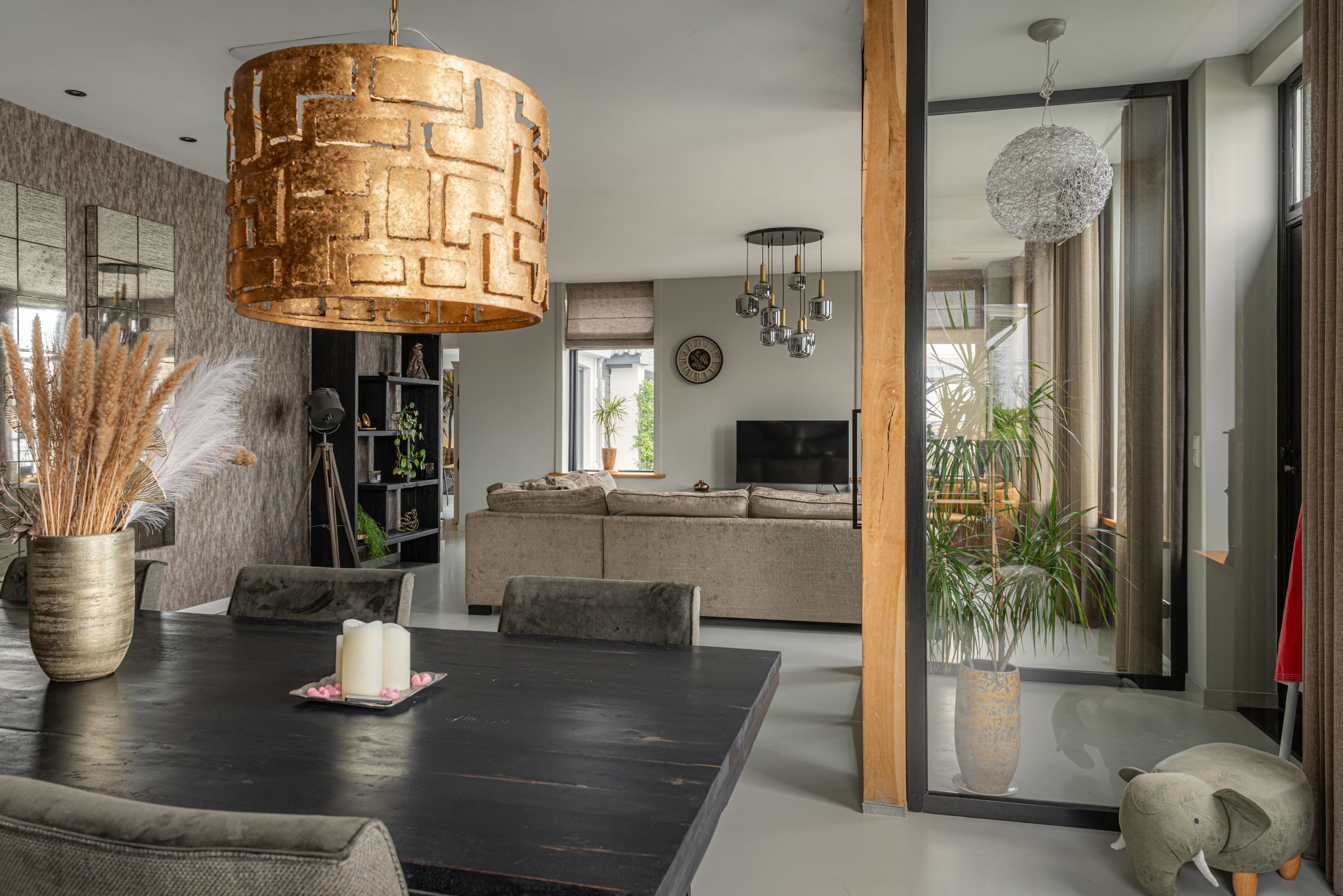 Renovated Farmhouse with Water Views in Augustinusga — 15
