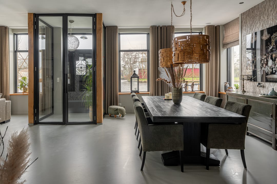 Renovated Farmhouse with Water Views in Augustinusga — 17