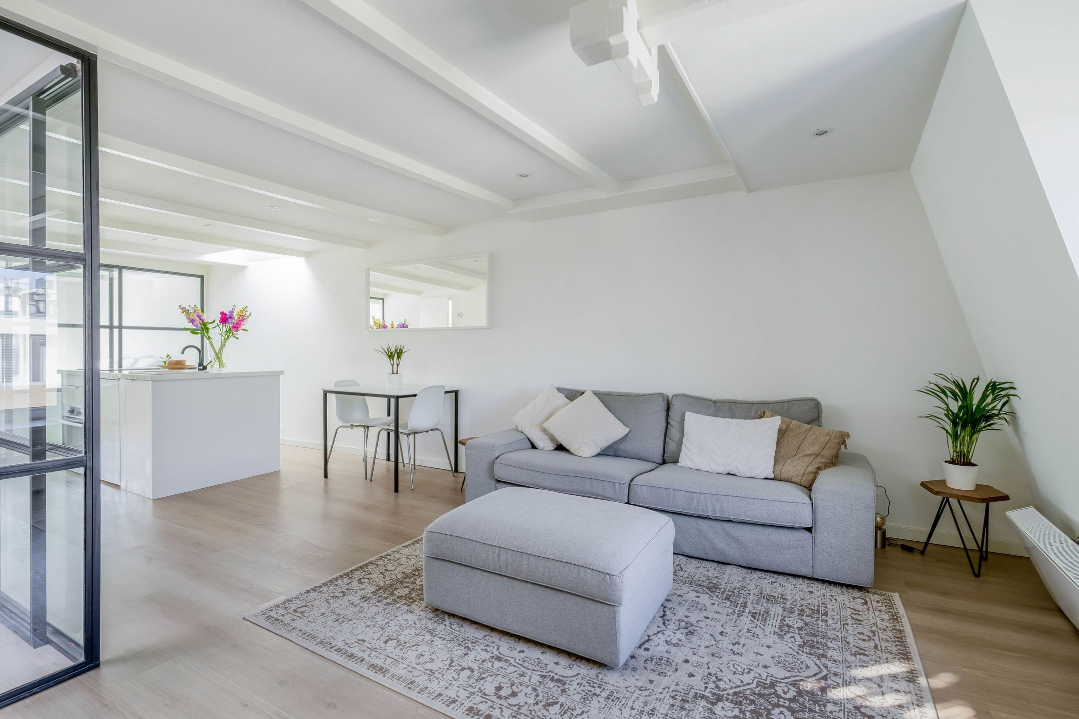 Photo 9 of Van Ostadestraat 374-4