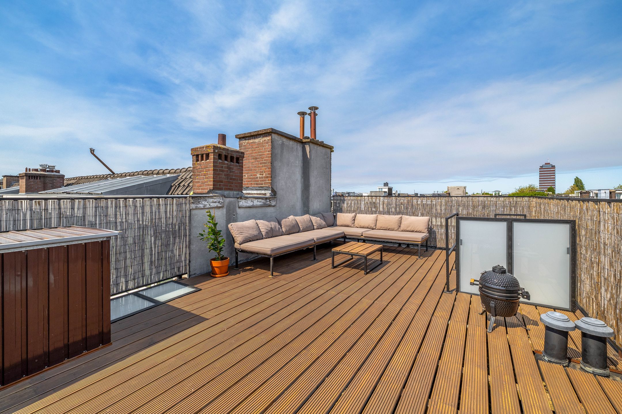 Renovated Fourth-Floor Apartment with Rooftop Terrace in De Pijp — 27