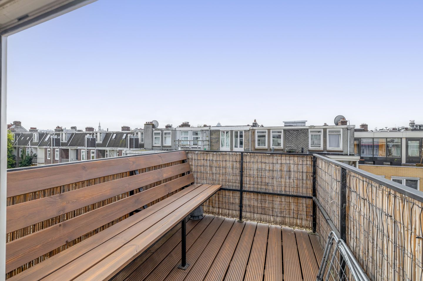 Renovated Fourth-Floor Apartment with Rooftop Terrace in De Pijp — 35