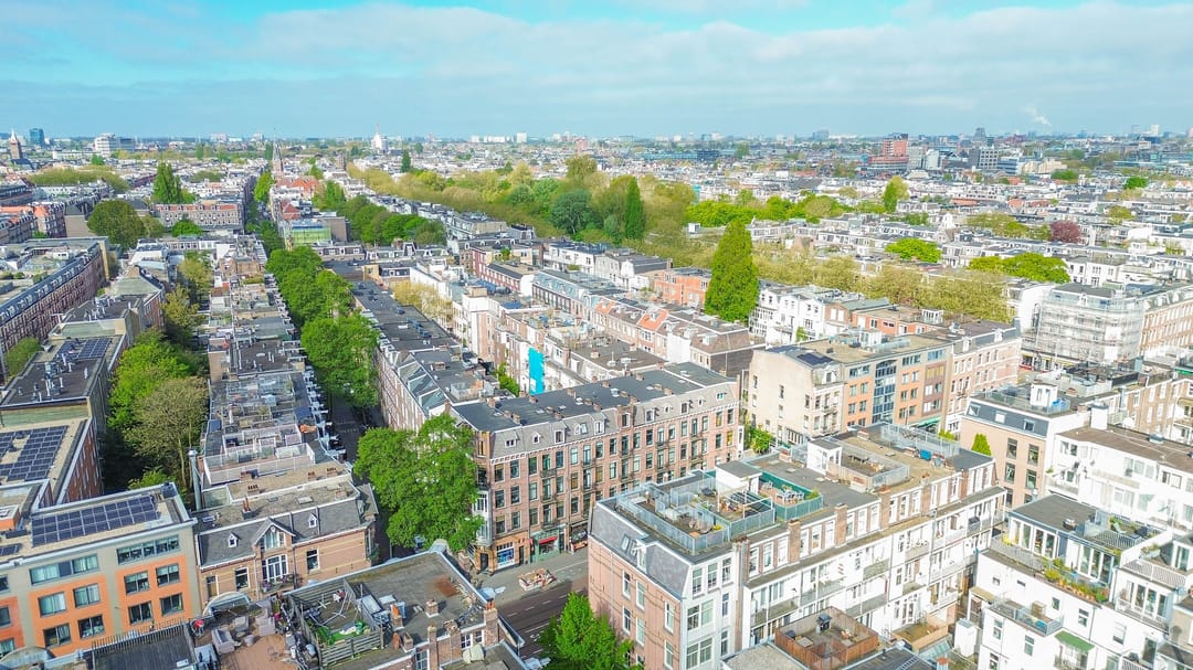 Renovated Fourth-Floor Apartment with Rooftop Terrace in De Pijp — 43