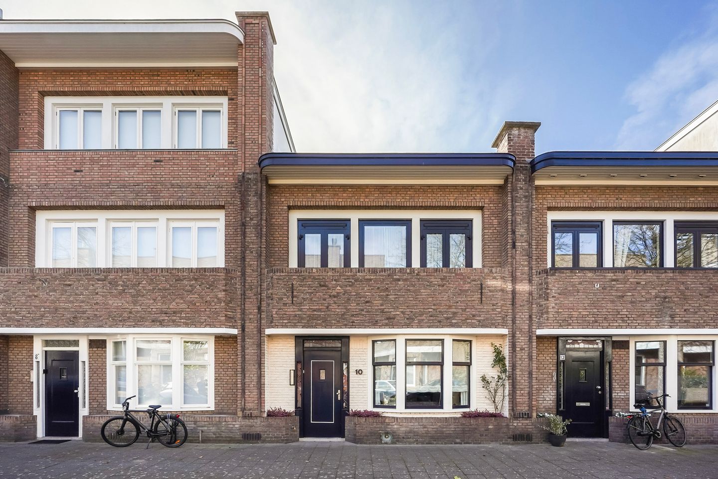 Photo 40 of Van Panhuysstraat 10