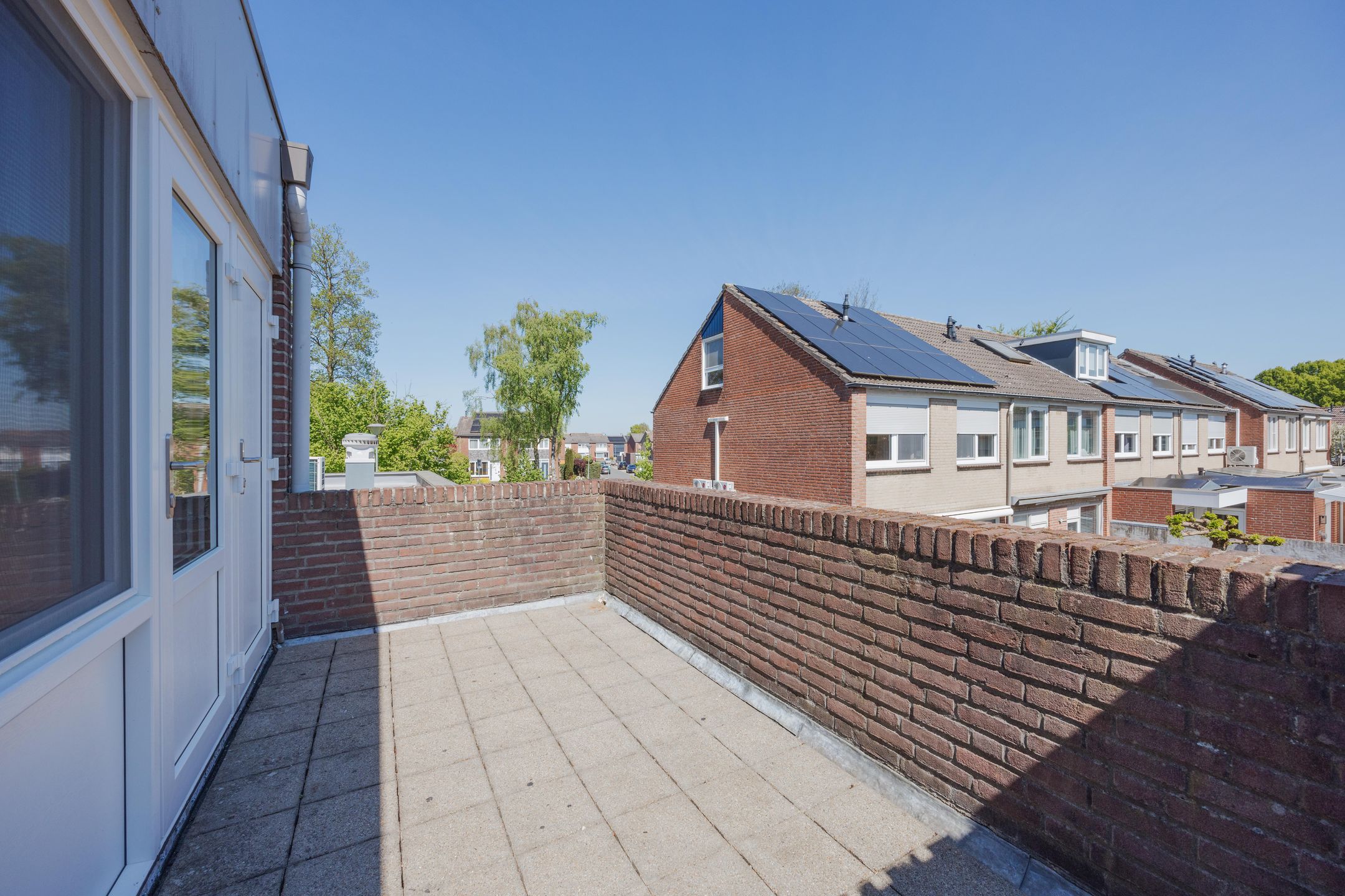 Comfortable Apartment with Roof Terrace Near Horst Center — 24