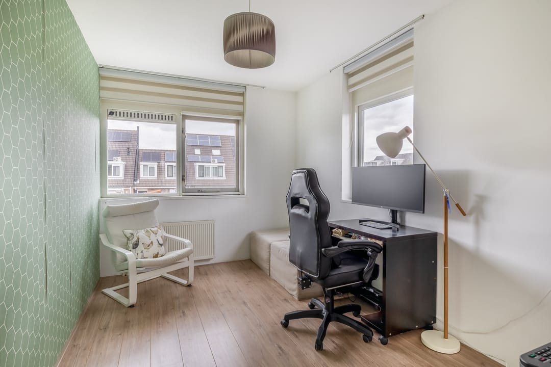 Photo 38 of Damhertstraat 32