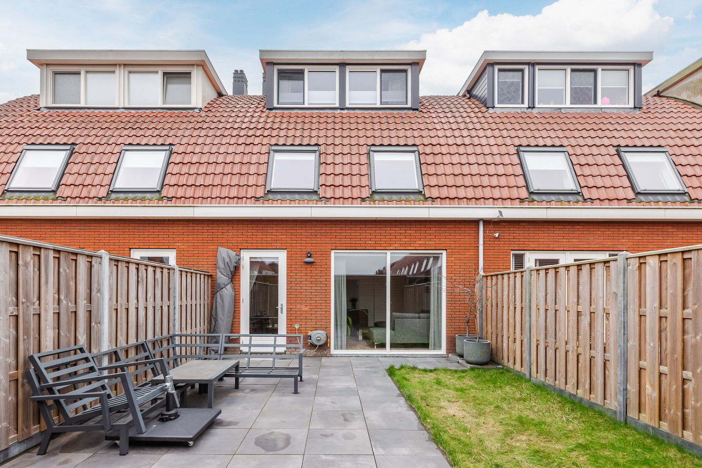 Photo 1 of M. Kropholler-Staalstraat 9