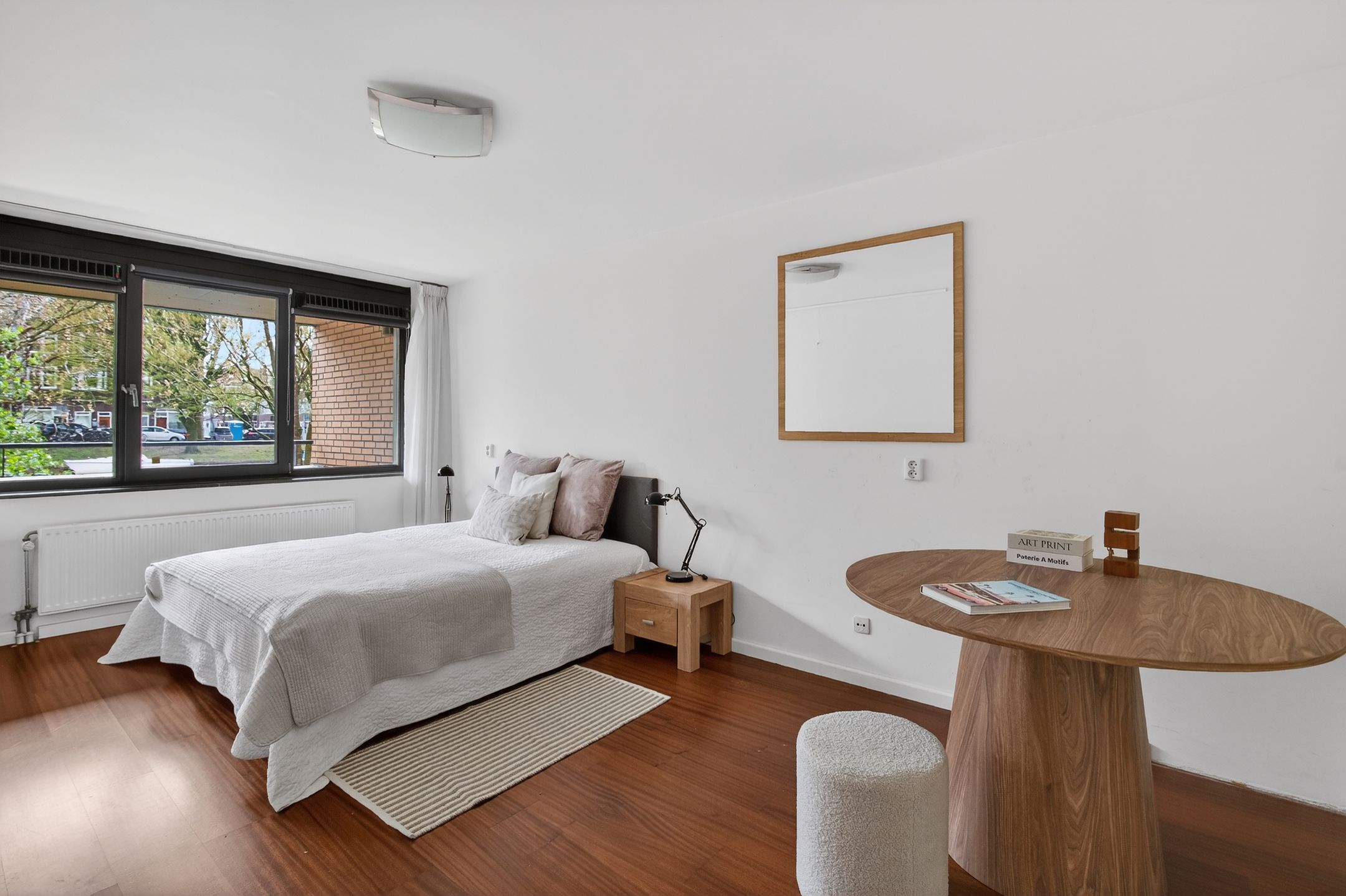 Spacious three-room apartment with balcony and private parking in Amsterdam-Zuid — 15