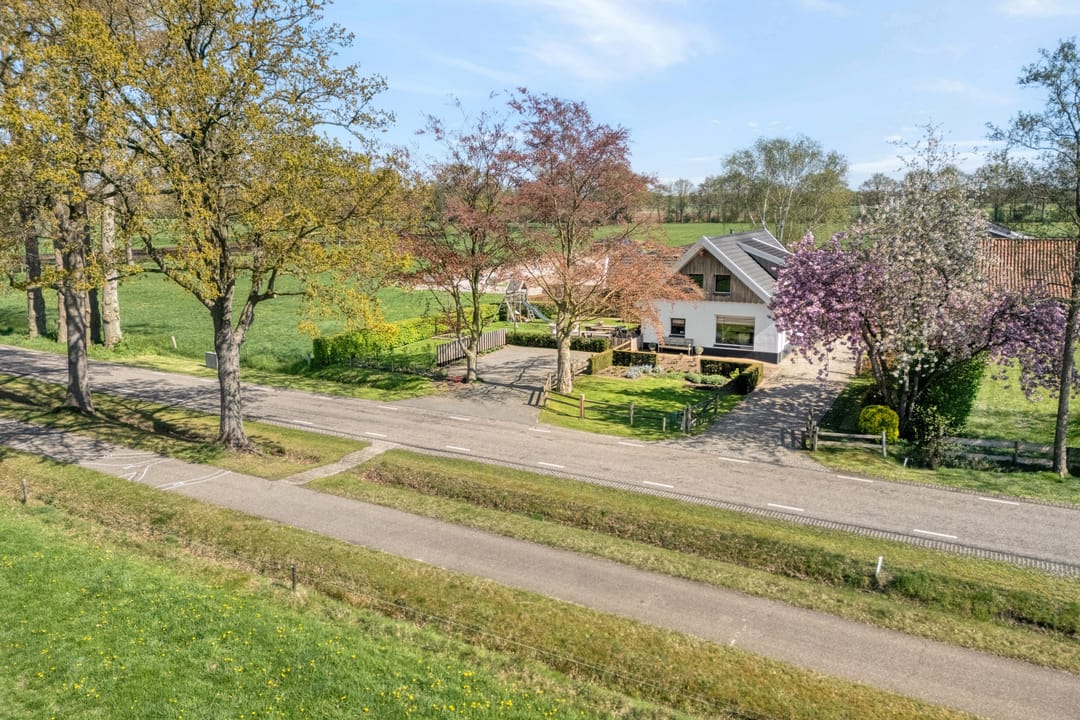 Photo 2 of Rheezerweg 72