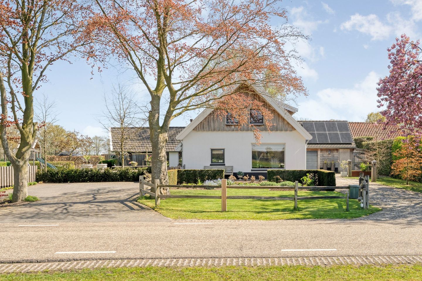 Photo 4 of Rheezerweg 72