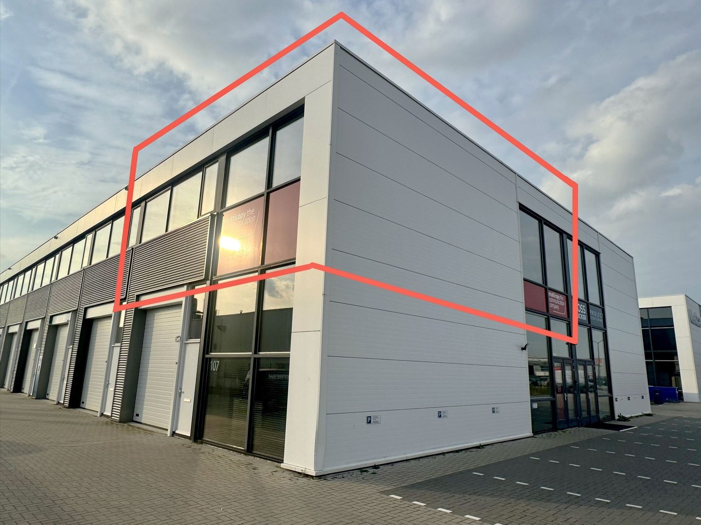 Bekijk foto 1 van Konijnenberg 107