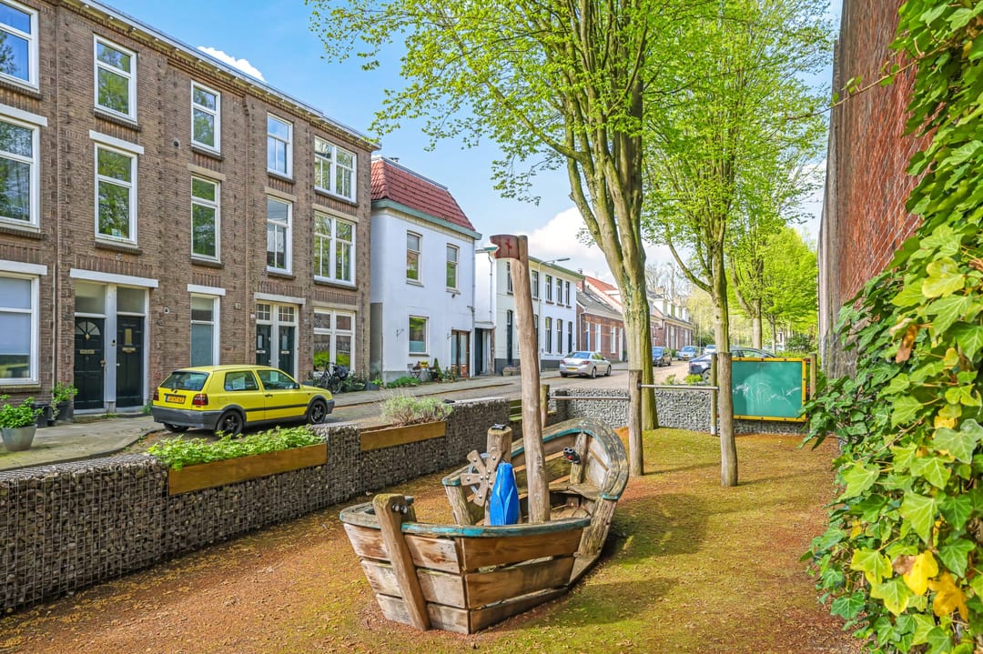 Photo 32 of Alexanderstraat 44