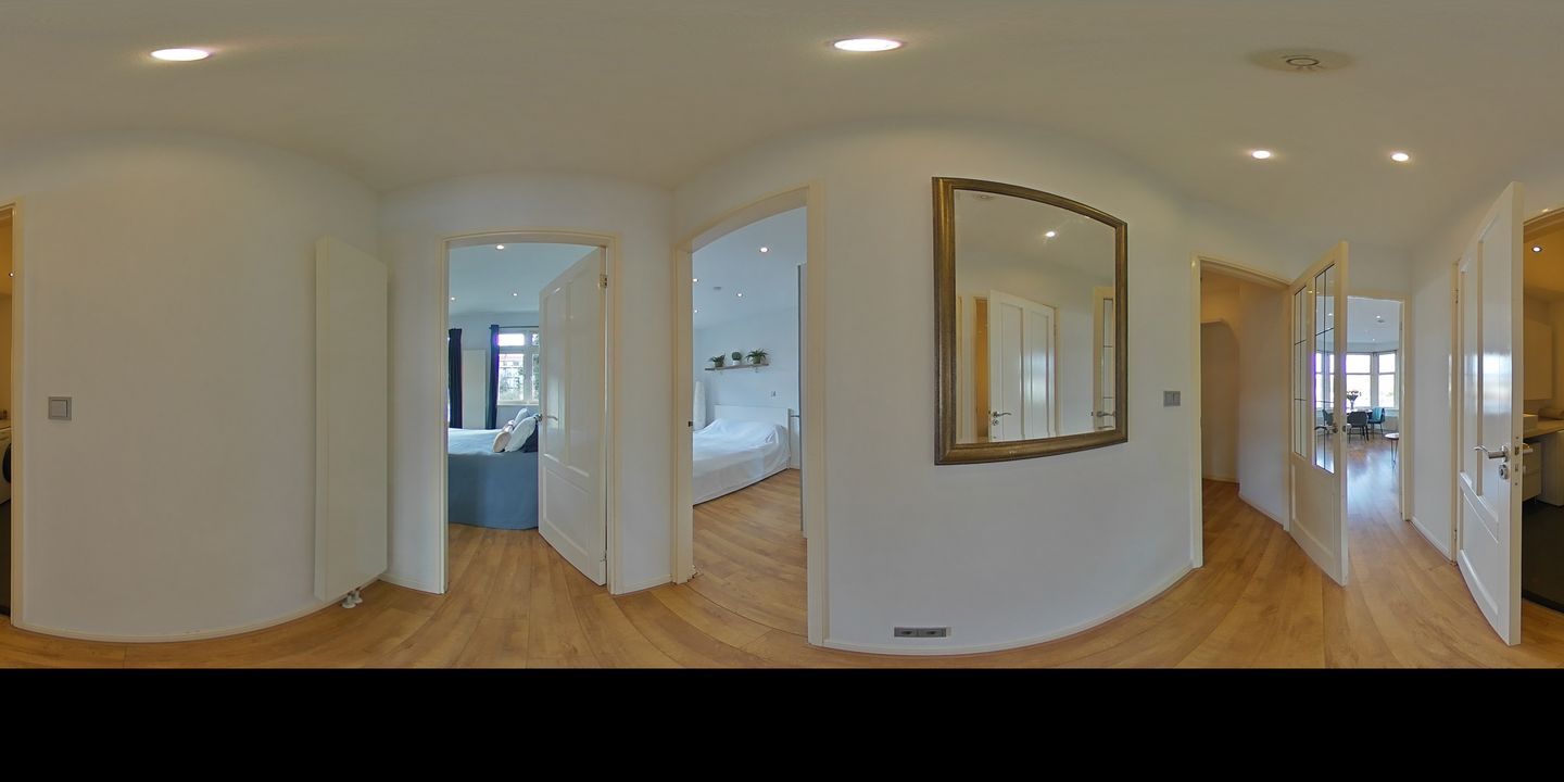 Elegant Renovated Apartment with Water Views — 35