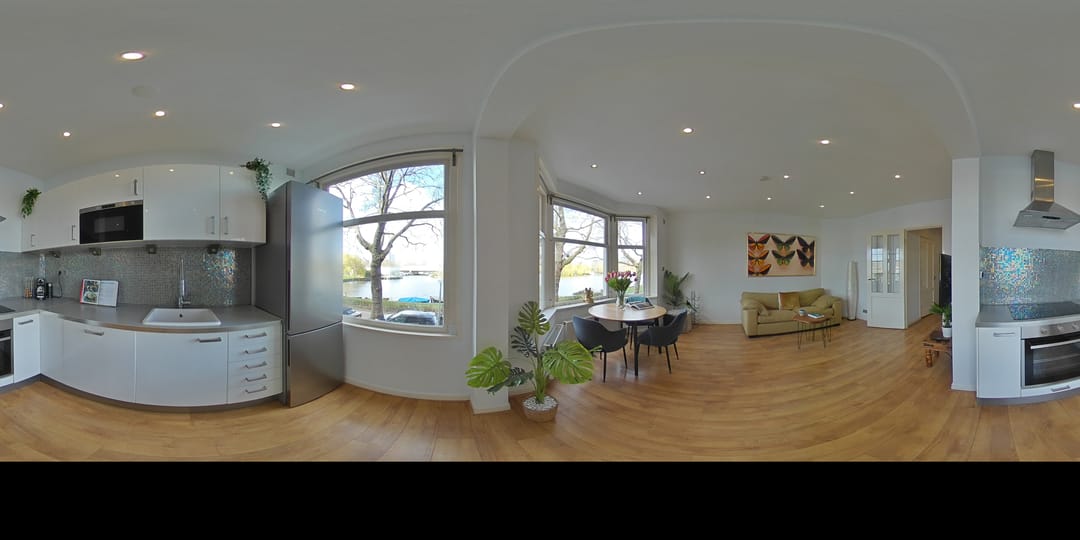 Elegant Renovated Apartment with Water Views — 37