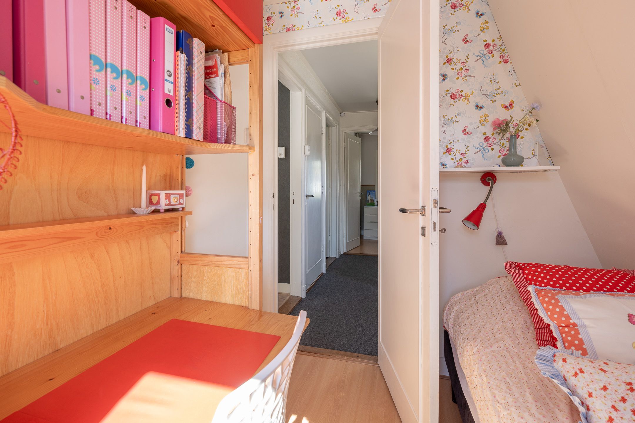 Photo 33 of Traaij 242