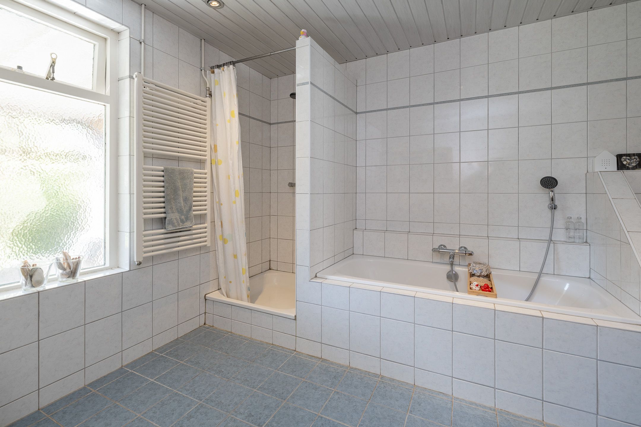 Photo 18 of Traaij 242