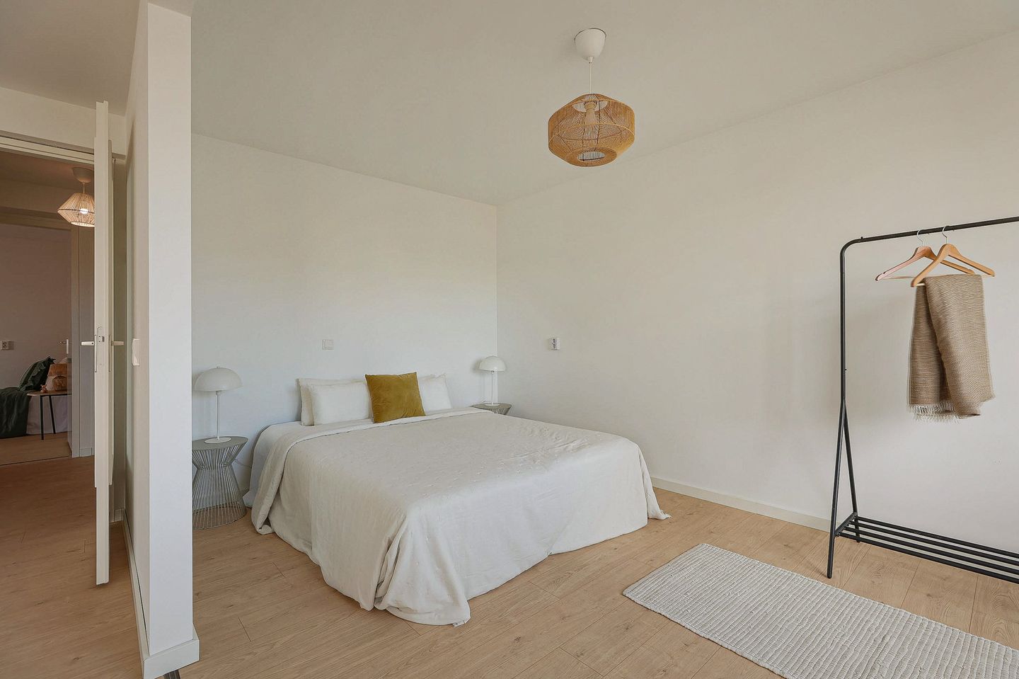 Spacious 3-Room Apartment with Balcony and Parking in Amsterdam — 19