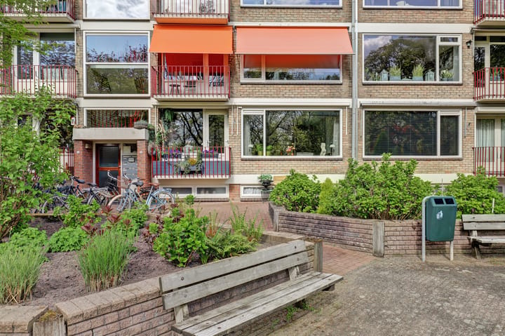 Photo 5 of Stadswal 34-A