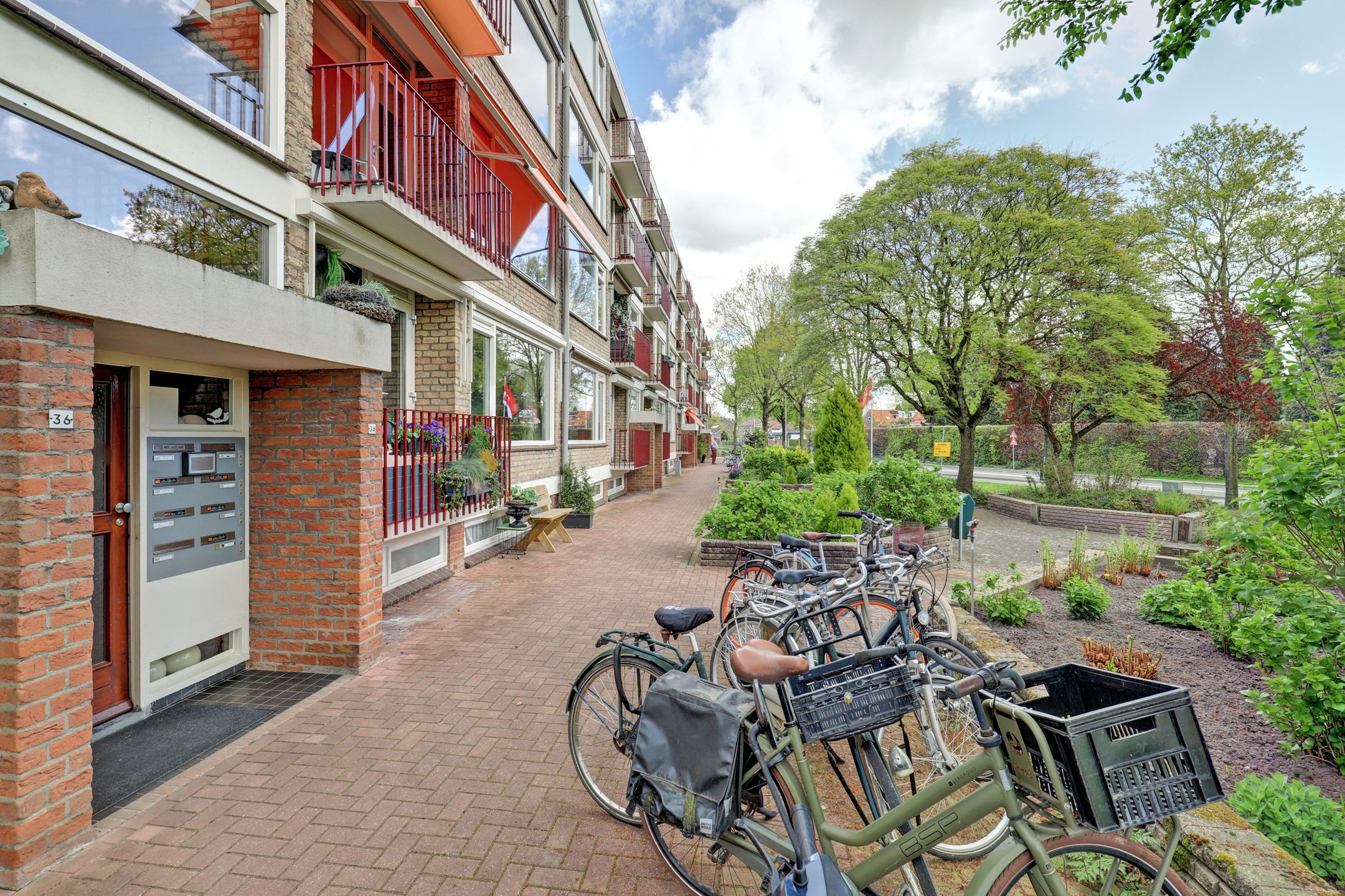 Photo 6 of Stadswal 34-A