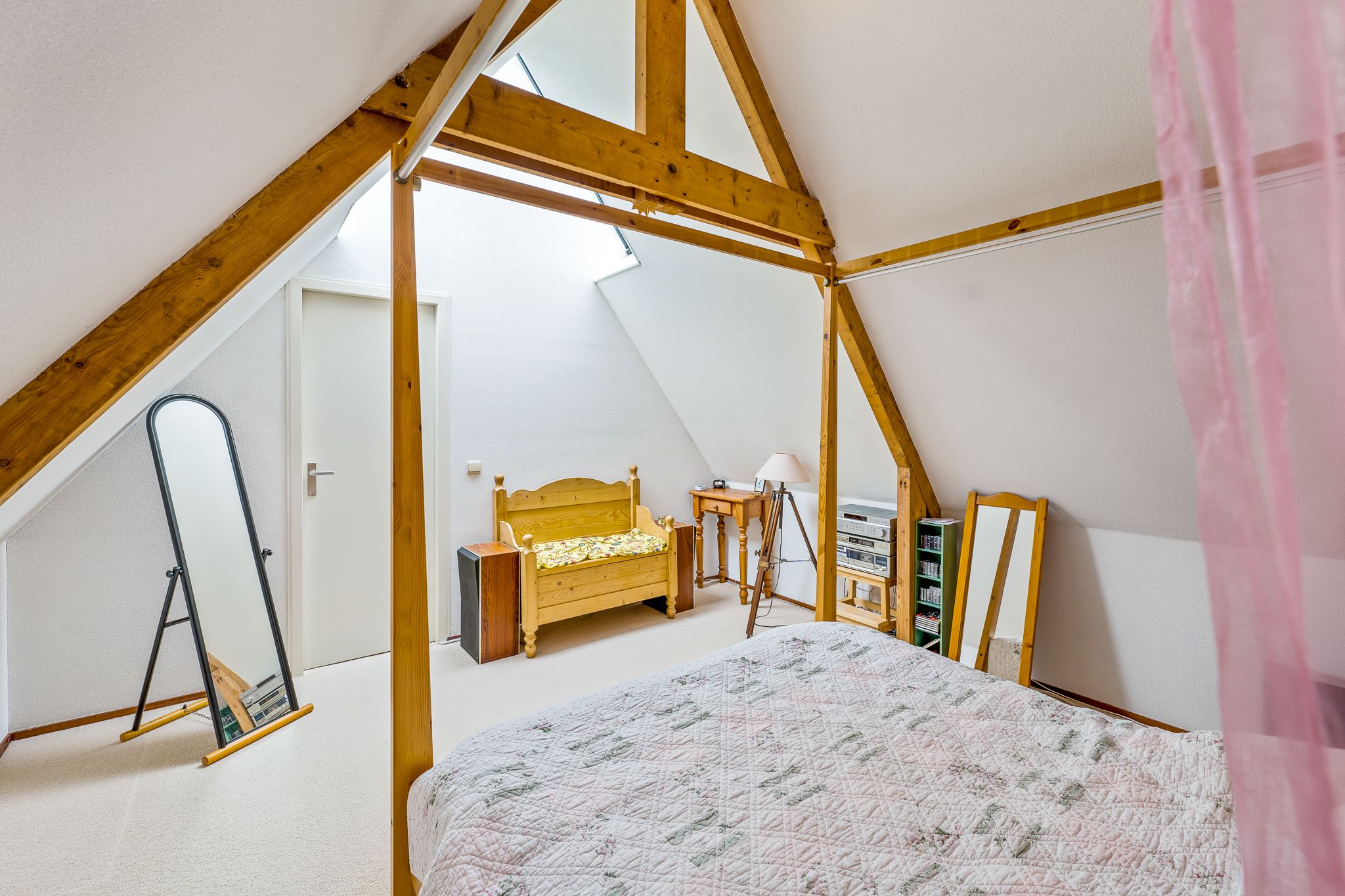 Photo 21 of Minckelersstraat 28-A