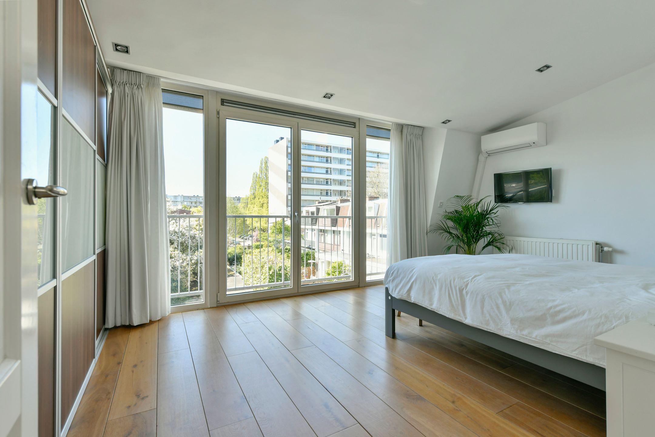 Photo 24 of Duivelandselaan 13