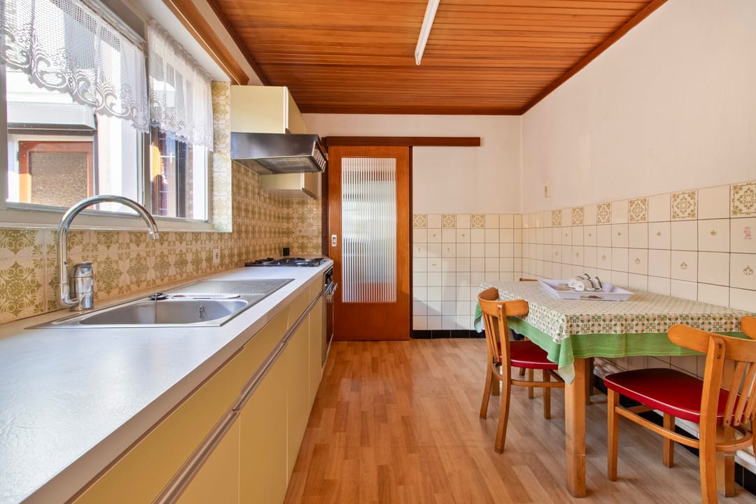 Photo 11 of Rolduckerstraat 28