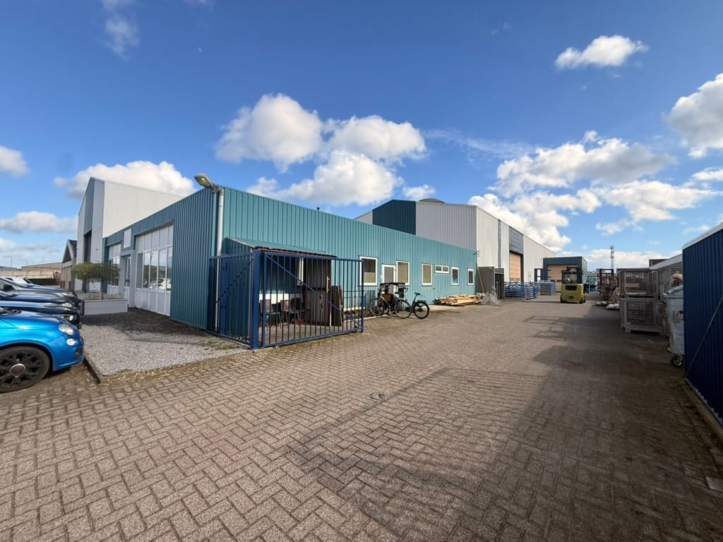 View photo 2 of Industrieterrein Panningen 23