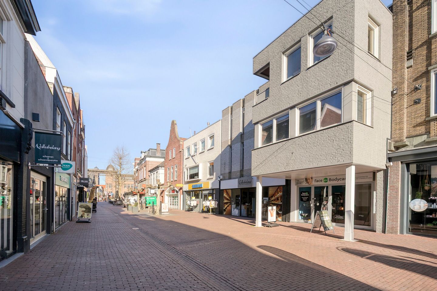 View photo 3 of Veestraat 32