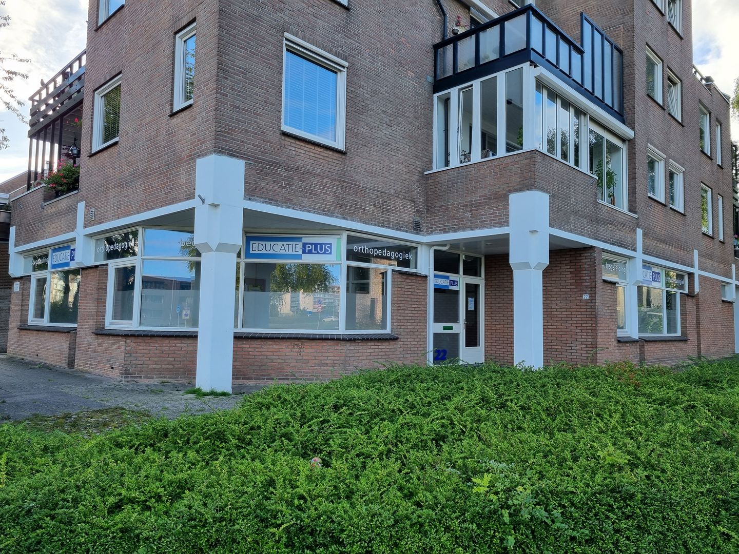 View photo 1 of Van Schaikweg 22