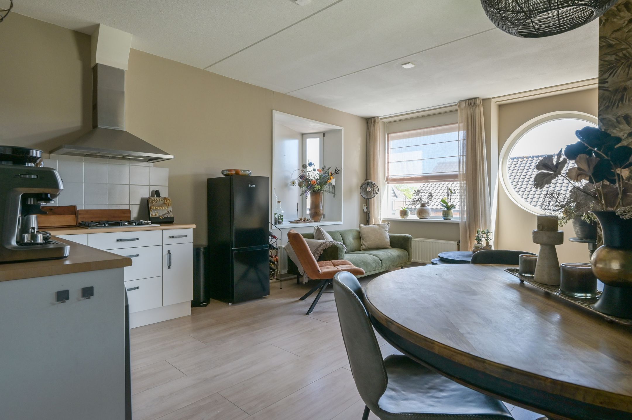 Central three-room apartment with loggia and parking in Putten — 12