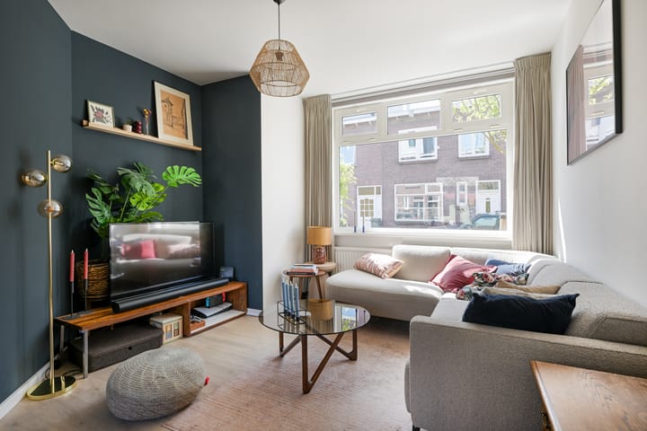 Photo 2 of Leeuwerikstraat 25