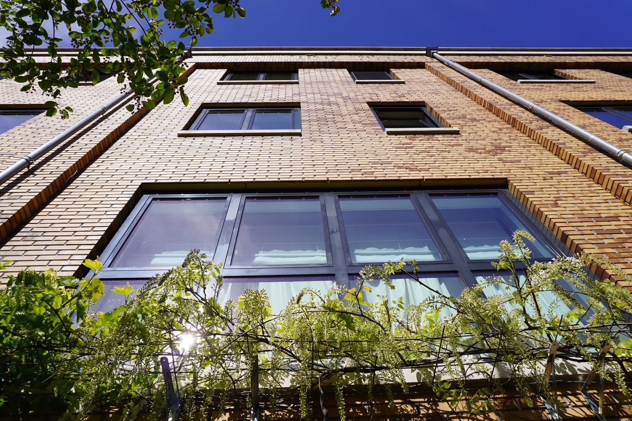Grand Townhouse with Panoramic Views Over the Waal River — 60